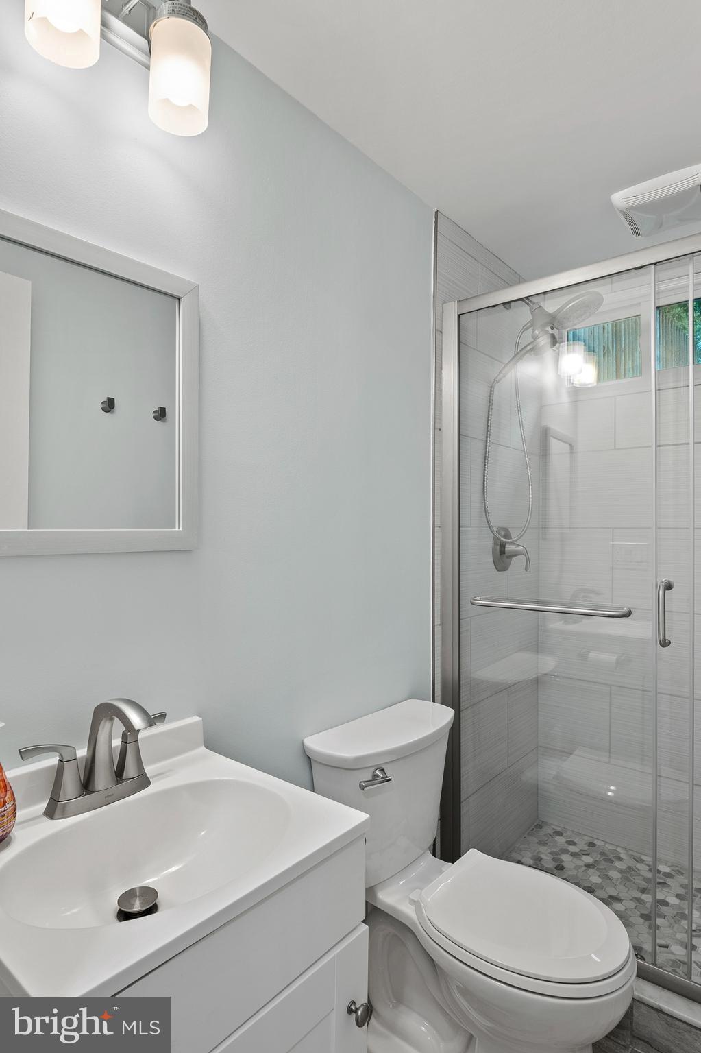 1531 Manor View Road Davidsonville, MD 21035 - Photo 34 of 41 Bathroom 3