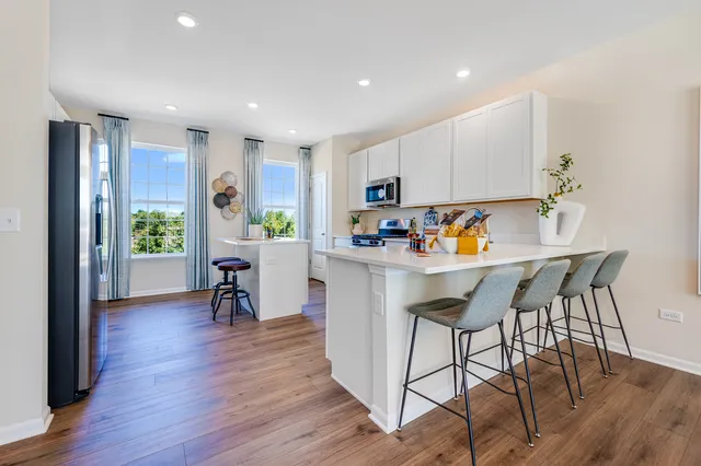 $395,749 | 235 Settlers Place, West Dundee, IL 60118