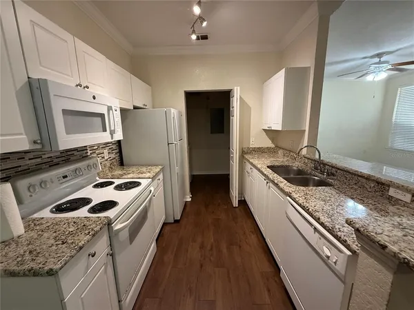 $1,650 | 875 Grand Regency Pointe, Unit 103, Altamonte Springs, FL 32714