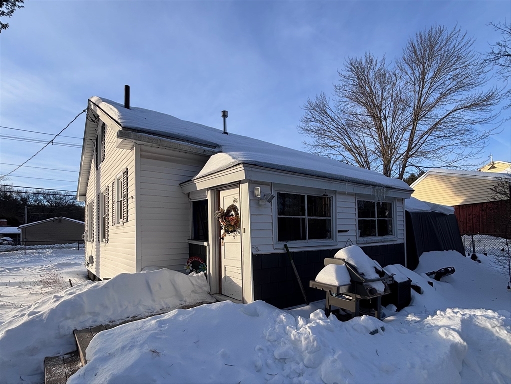 296 Ryan Road Northampton, MA 01062 - Photo 5 of 17