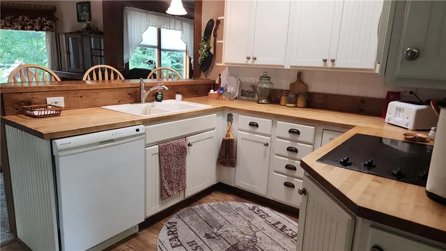 $335,000 | 63 Pre-Emption Road, Benton, NY 14415