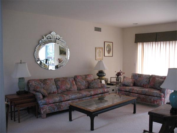84 Barry Road Worcester, MA 01609 - Photo 5 of 24 Gallery Image 5