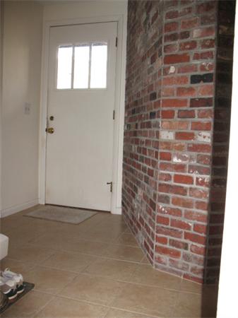 84 Barry Road Worcester, MA 01609 - Photo 10 of 24 Gallery Image 10