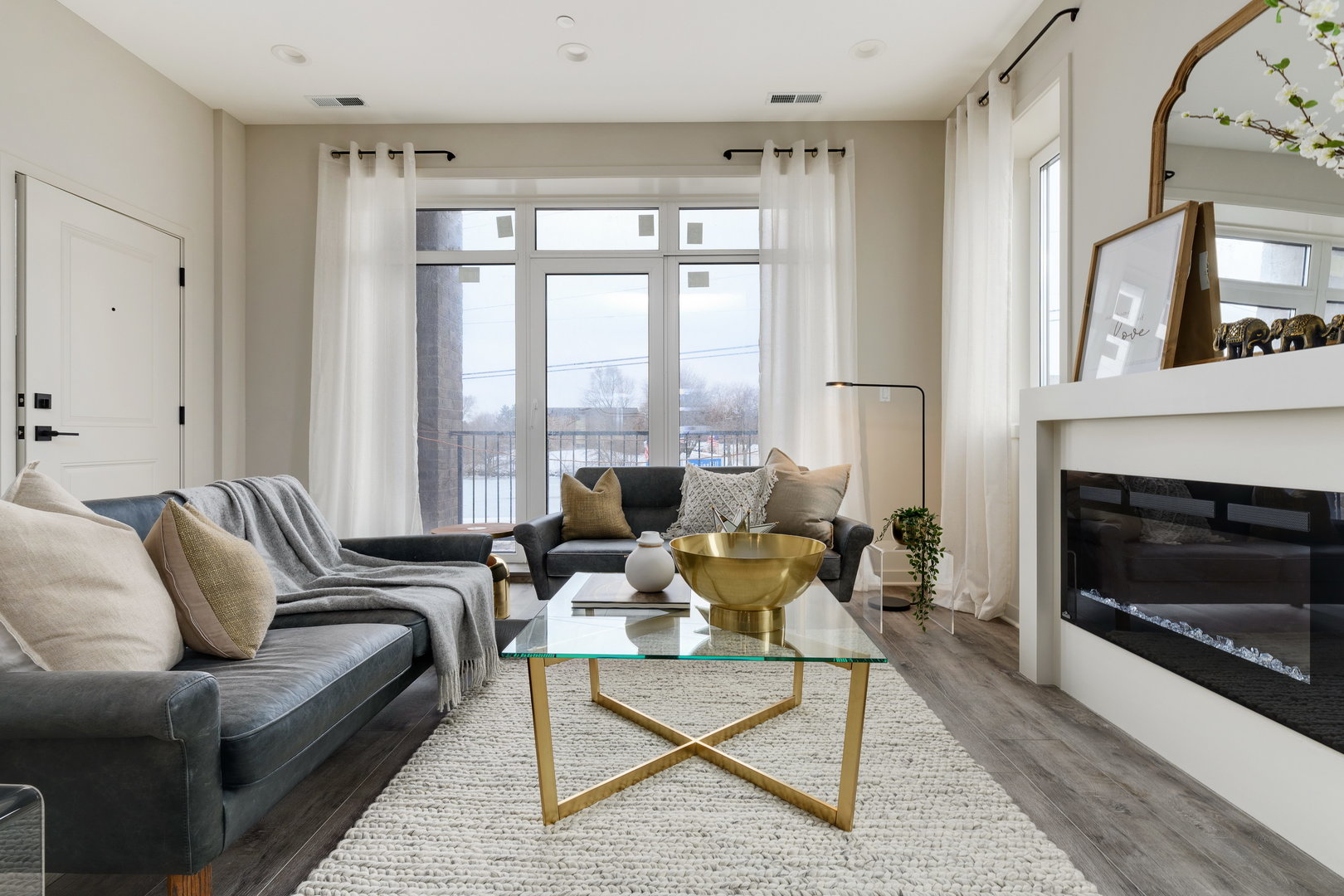 790 East Irving Park Road, Unit 3E Roselle, IL 60172 - Photo 9 of 18