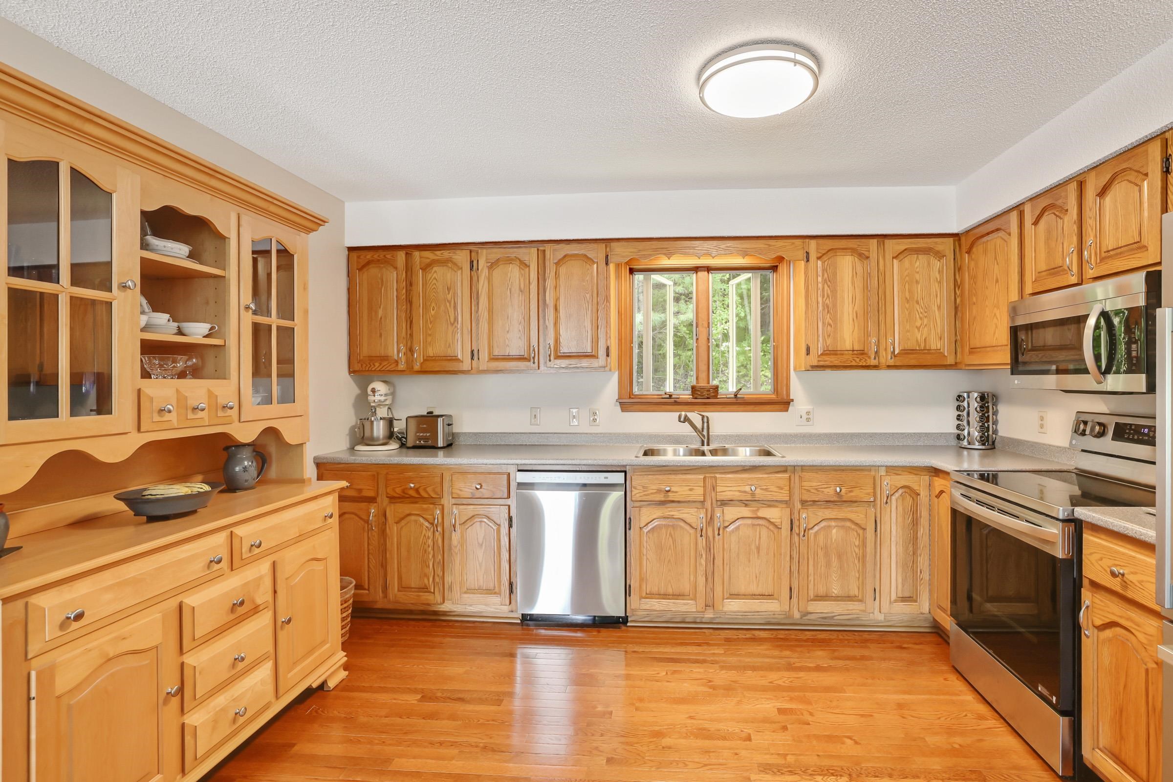 370 Lake Street Barton, VT 05822 - Photo 7 of 32
