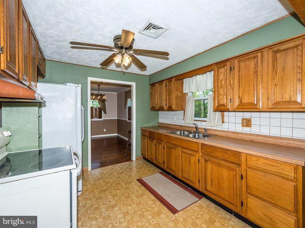 5455 Bossler Road Elizabethtown, PA 17022 - Photo 9 of 30 Gallery Image 9