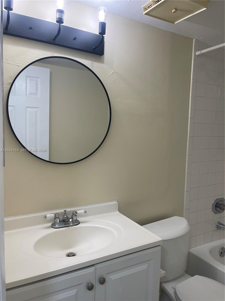 3252 Foxcroft Road, Unit 307 Miramar, FL 33025 - Photo 28 of 41 2nd