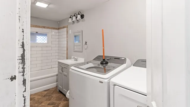 $369,000 | 1154 Hotel Road, Auburn, ME 04210