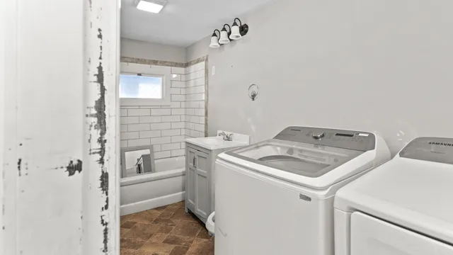 $365,000 | 1154 Hotel Road, Auburn, ME 04210