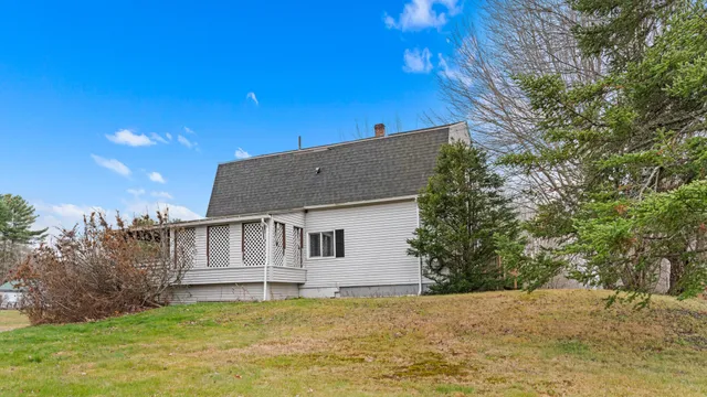 $369,000 | 1154 Hotel Road, Auburn, ME 04210