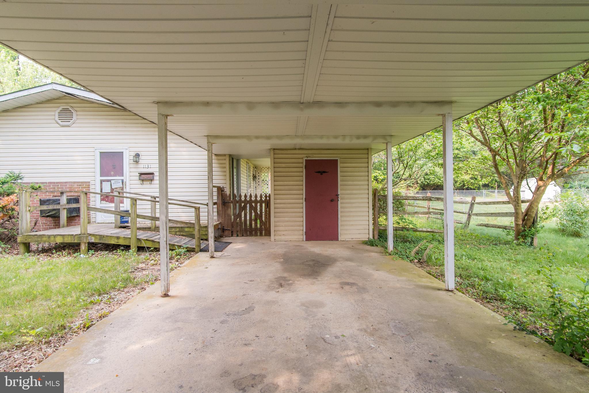 1131 Outer Drive Hagerstown, MD 21742 - Photo 3 of 9