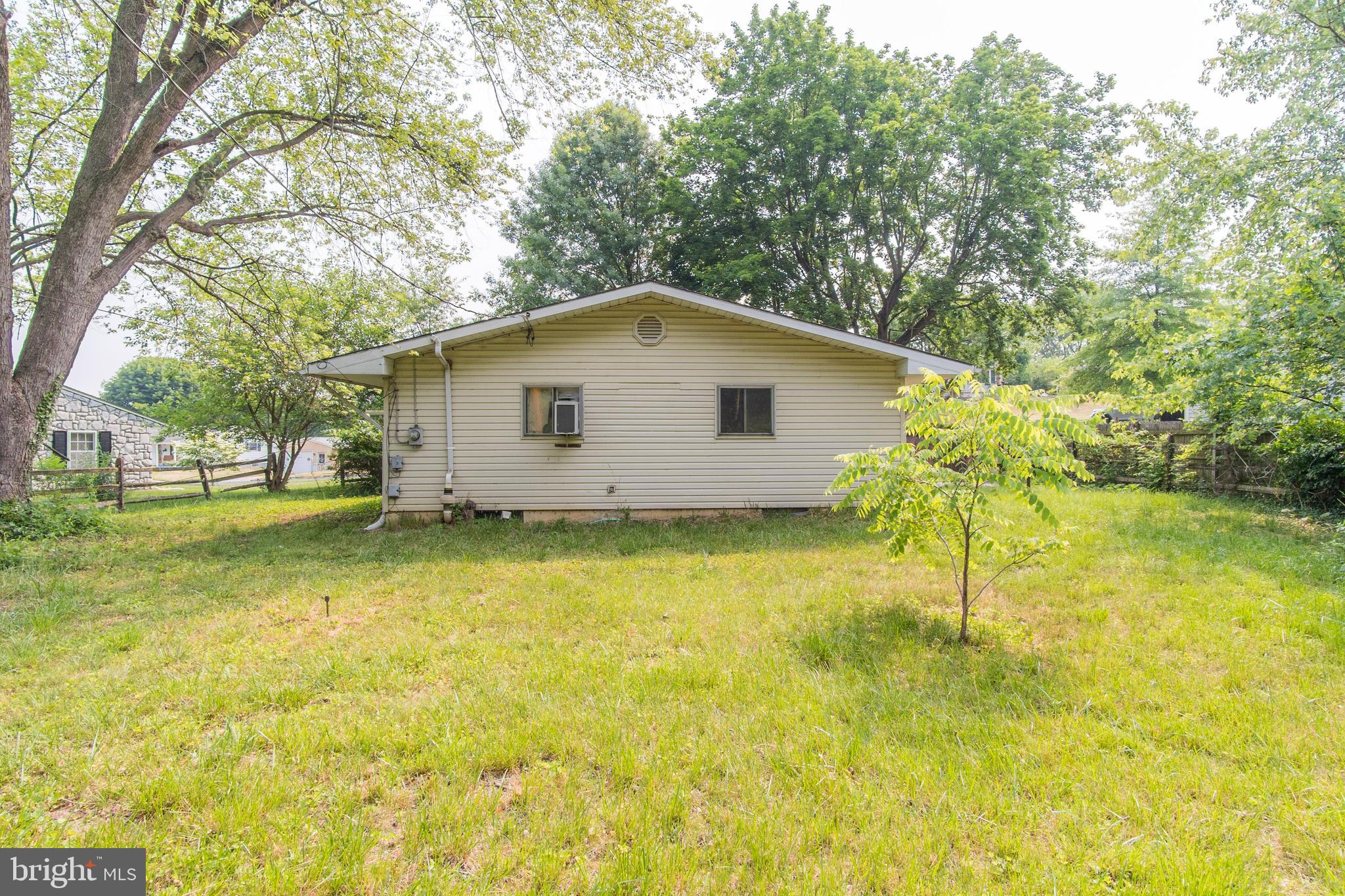 1131 Outer Drive Hagerstown, MD 21742 - Photo 5 of 9