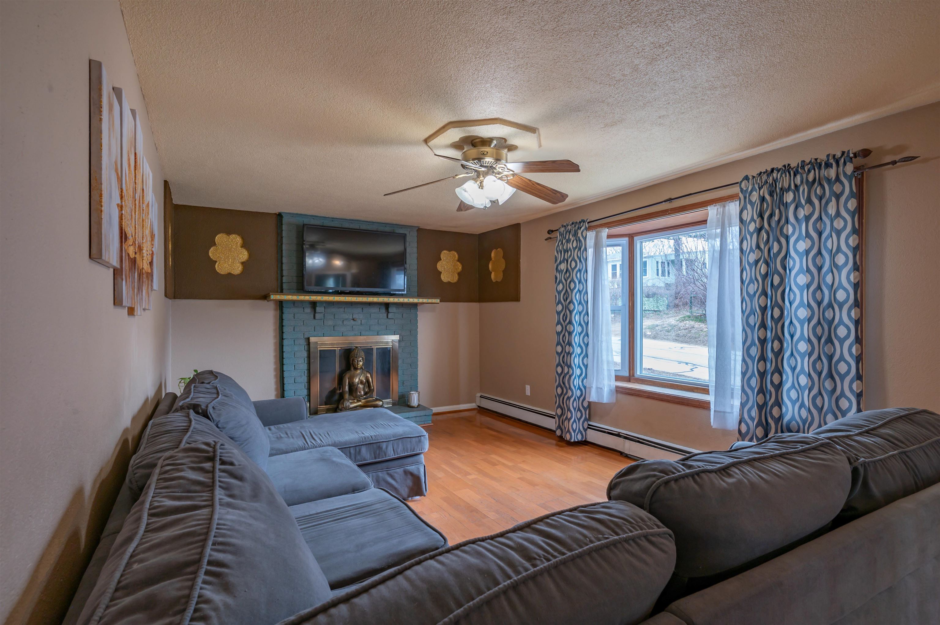 31 Rosemont Avenue Manchester, NH 03103 - Photo 21 of 46