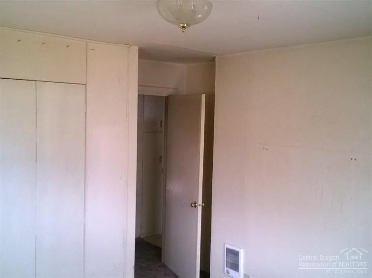 650 Northwest 8th Street Redmond, OR 97756 - Photo 10 of 15 Additional Photo