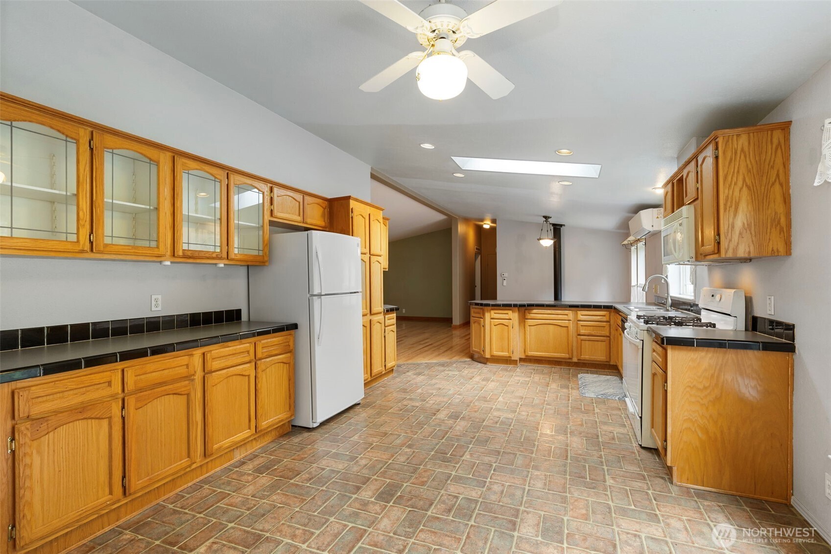 2333 Cape George Road Port Townsend, WA 98368 - Photo 14 of 40 Gallery Image 14