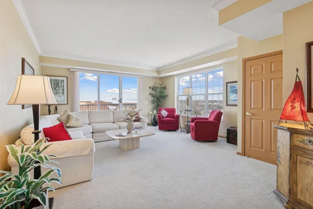 $365,000 | 600 Greenhaven Drive, Unit 110, Burnsville, MN 55306