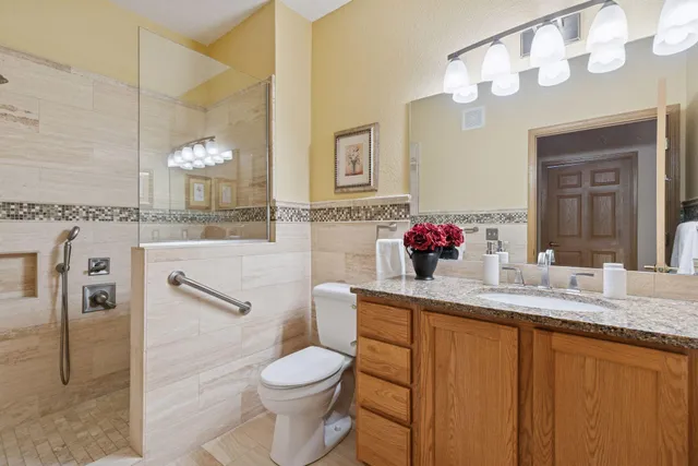 $365,000 | 600 Greenhaven Drive, Unit 110, Burnsville, MN 55306