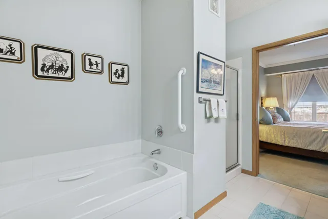 $365,000 | 600 Greenhaven Drive, Unit 110, Burnsville, MN 55306