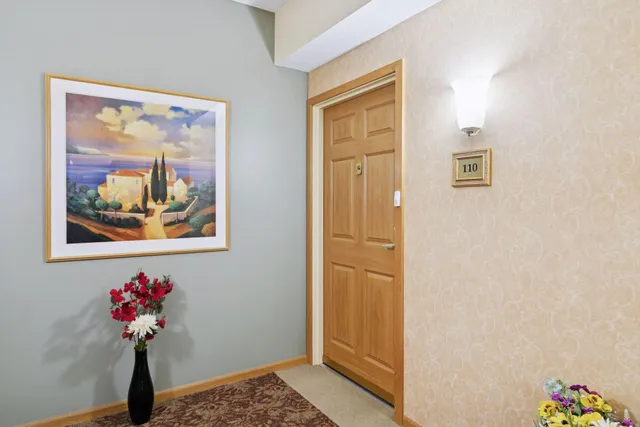 $365,000 | 600 Greenhaven Drive, Unit 110, Burnsville, MN 55306