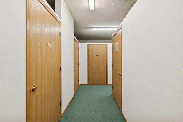 $365,000 | 600 Greenhaven Drive, Unit 110, Burnsville, MN 55306