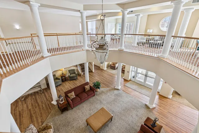 $365,000 | 600 Greenhaven Drive, Unit 110, Burnsville, MN 55306