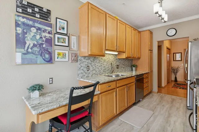 $365,000 | 600 Greenhaven Drive, Unit 110, Burnsville, MN 55306