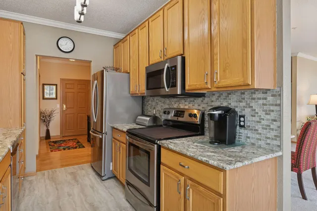 $365,000 | 600 Greenhaven Drive, Unit 110, Burnsville, MN 55306