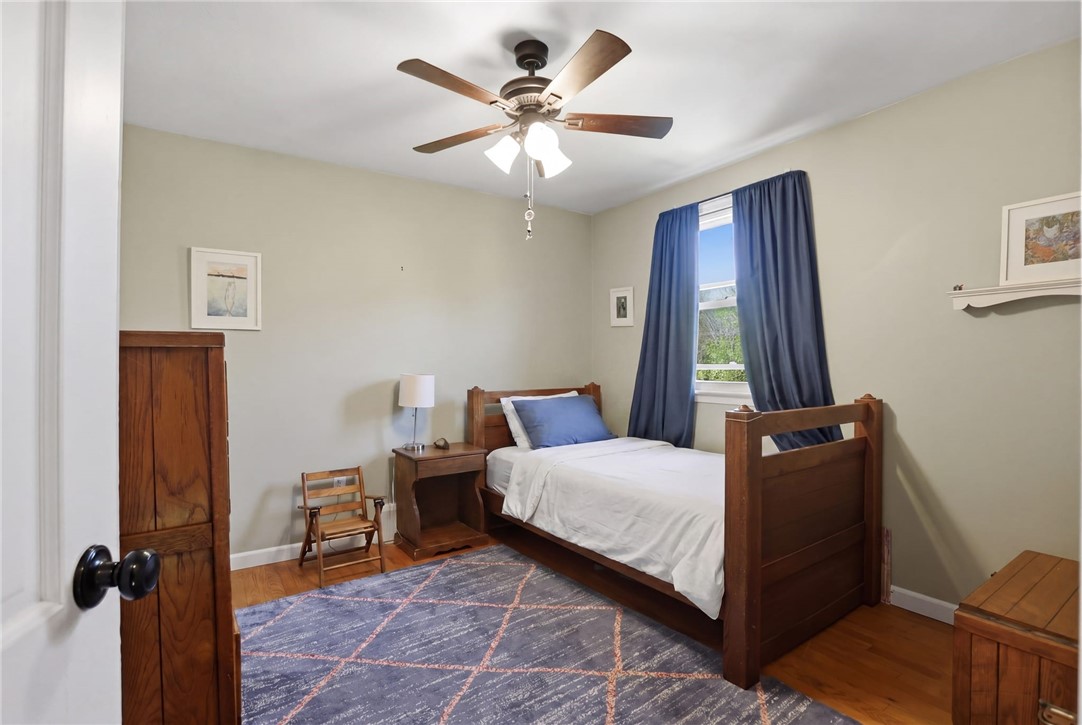 18 Loring Road Bristol, RI 02809 - Photo 27 of 38