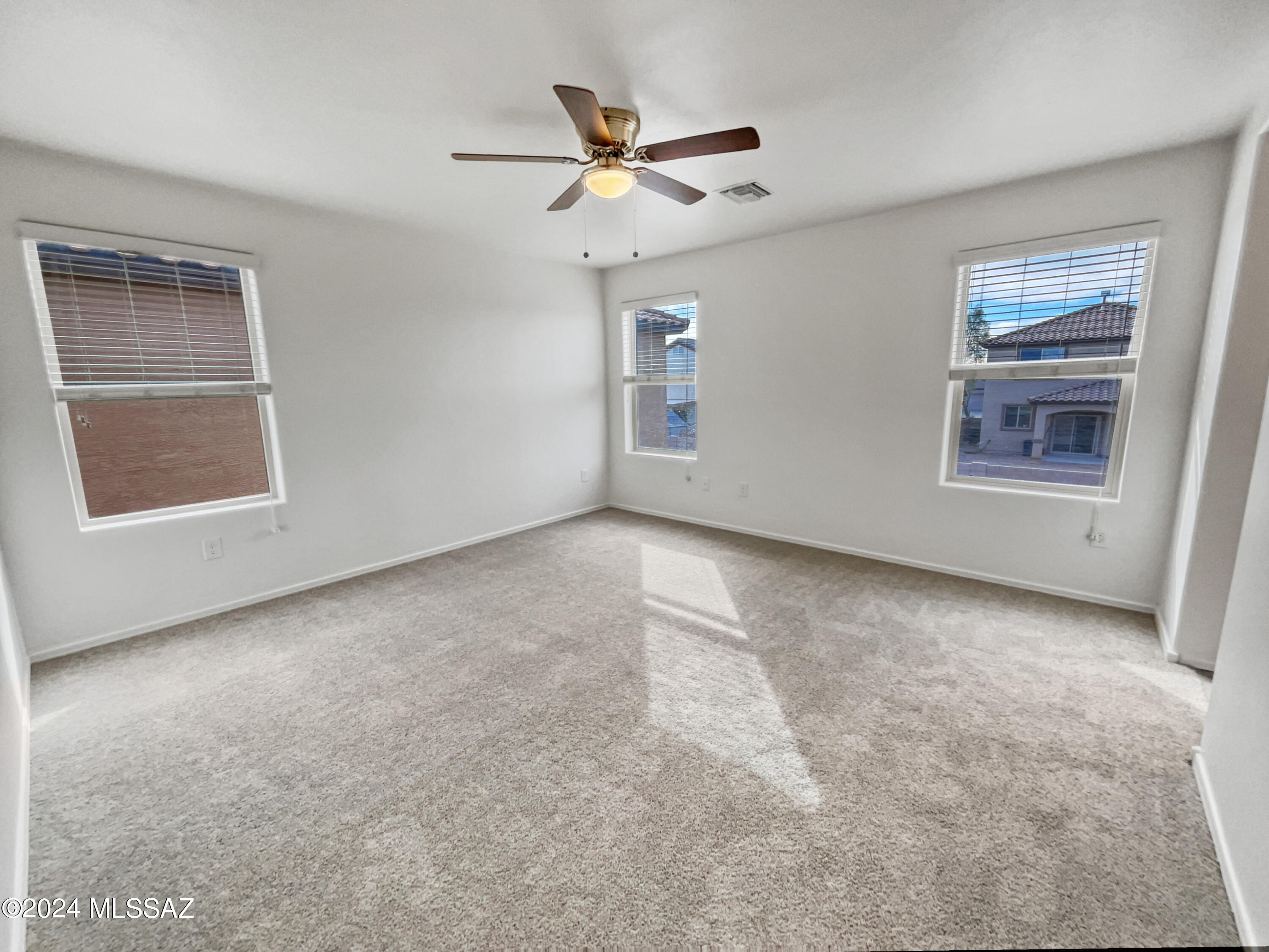 6730 Neptune Cove Road Tucson, AZ 85756 - Photo 3 of 20