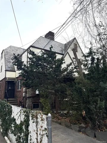 $2,900 | 40-17 194th Street, Unit 1R | Auburndale