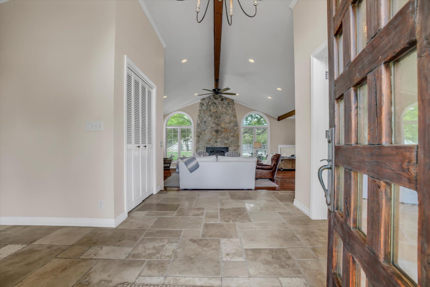 17230 Franscella Lane Ripon, CA 95366 - Photo 10 of 50 a view of an entryway with a livingroom