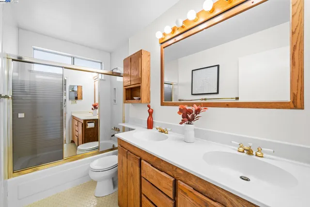 $1,299,000 | 5550 San Juan Way, Pleasanton, CA 94566