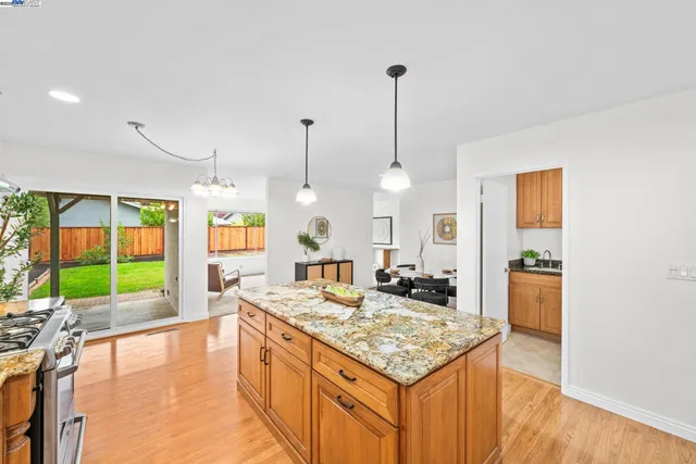 $1,299,000 | 5550 San Juan Way, Pleasanton, CA 94566