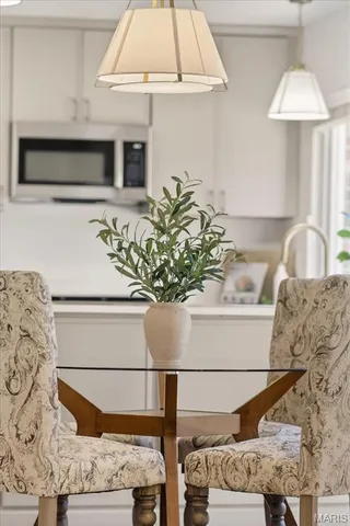 $495,000 | 1061 Summer Tree Drive, Ballwin, MO 63011