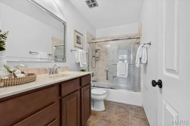 $495,000 | 1061 Summer Tree Drive, Ballwin, MO 63011