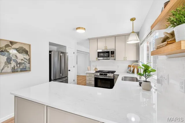 $495,000 | 1061 Summer Tree Drive, Ballwin, MO 63011