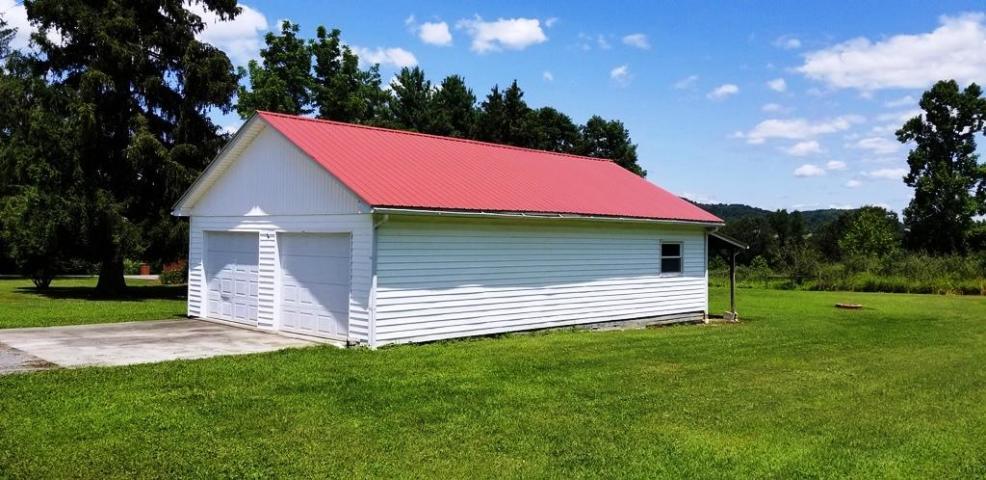 185 Blaker Heights Road Alderson, WV 24910 - Photo 19 of 53 Gallery Image 19