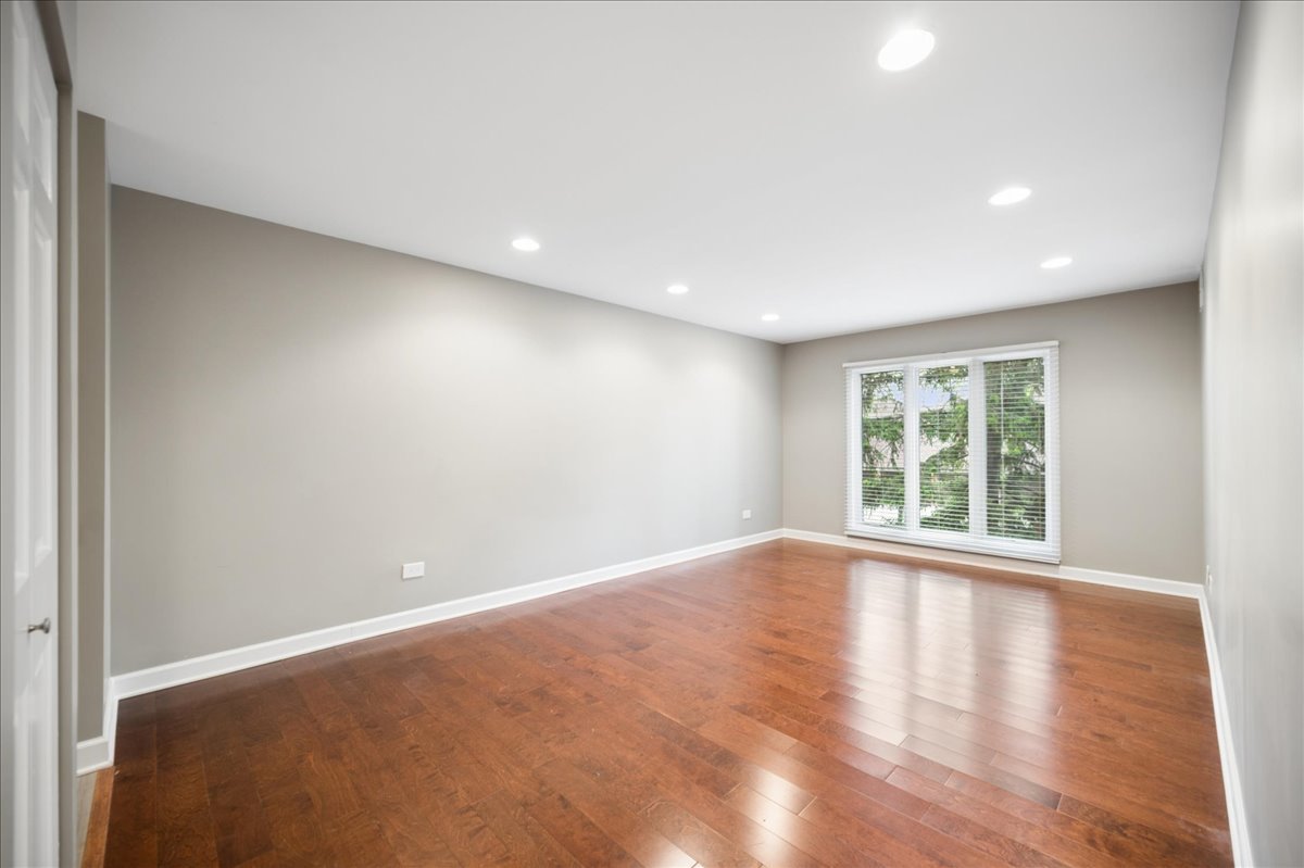 1740 Mission Hills Road, Unit 112 Northbrook, IL 60062 - Photo 10 of 19