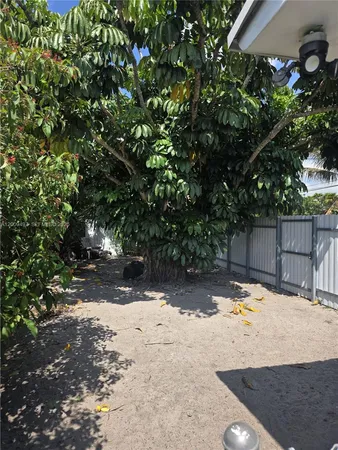 $1,750 | 8398 West 14th Avenue, Unit A, Hialeah, FL 33014