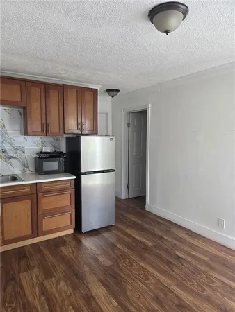 $1,750 | 8398 West 14th Avenue, Unit A, Hialeah, FL 33014