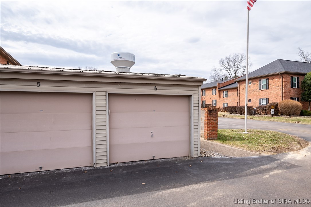 1409 Slate Run Road, Unit 11 New Albany, IN 47150 - Photo 19 of 21 Gallery Image 19
