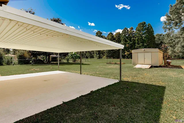 $180,000 | 12463 Faucheux Road, Gonzales, LA 70737