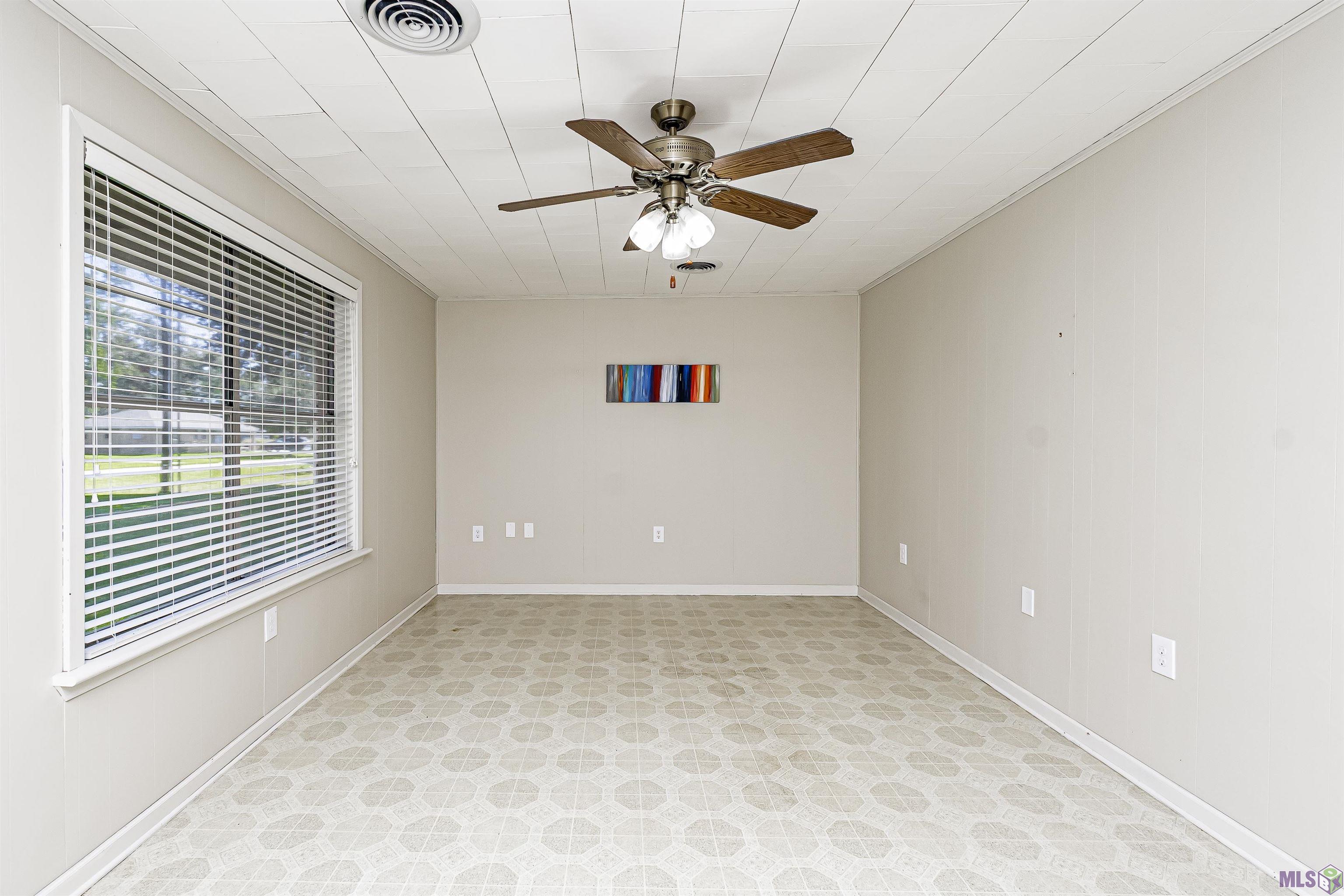 12463 Faucheux Road Gonzales, LA 70737 - Photo 6 of 16