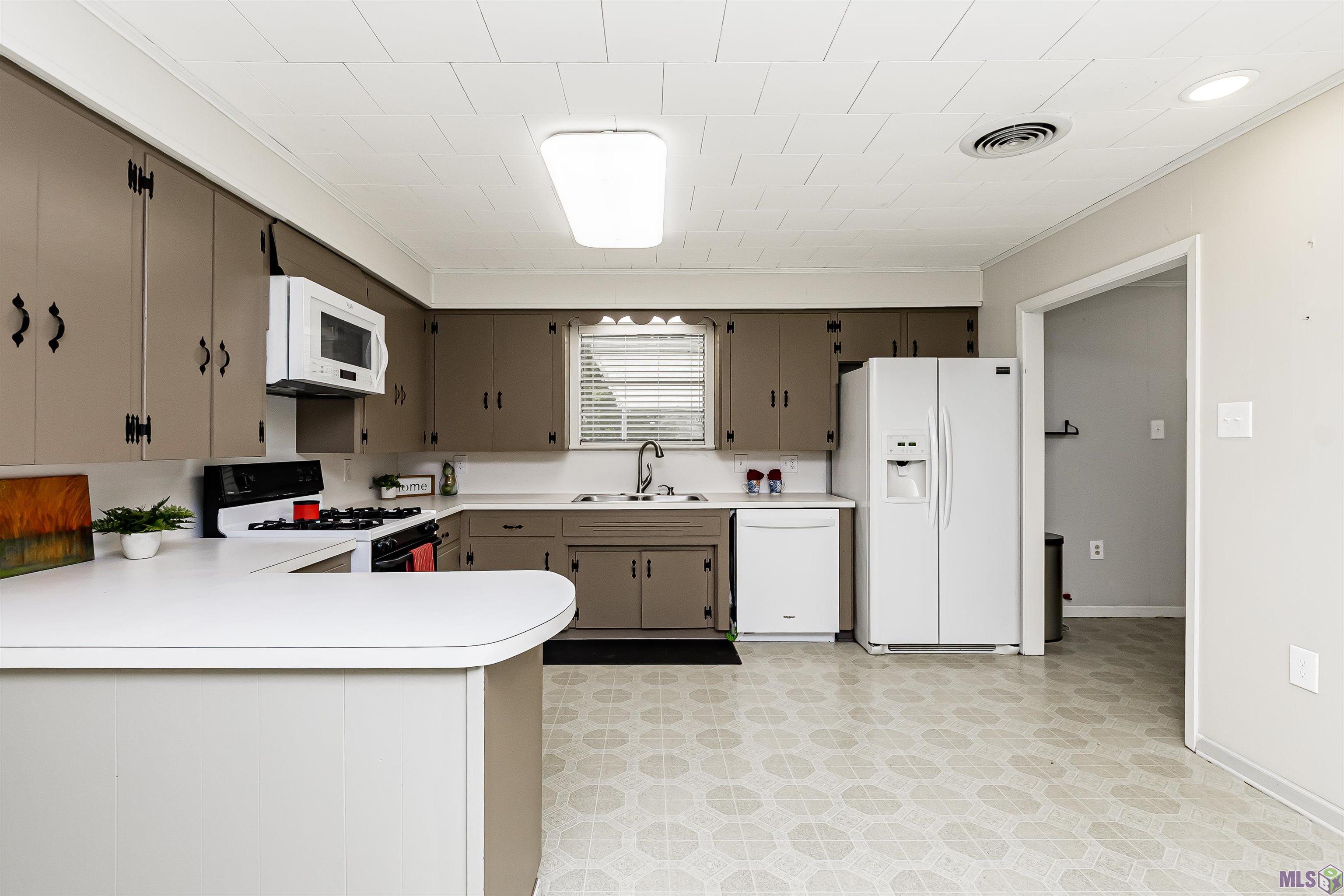 12463 Faucheux Road Gonzales, LA 70737 - Photo 8 of 16