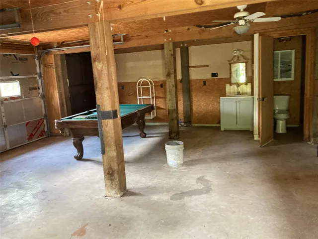 $2,750 | 554 Harbor Drive, Onalaska, TX 77360