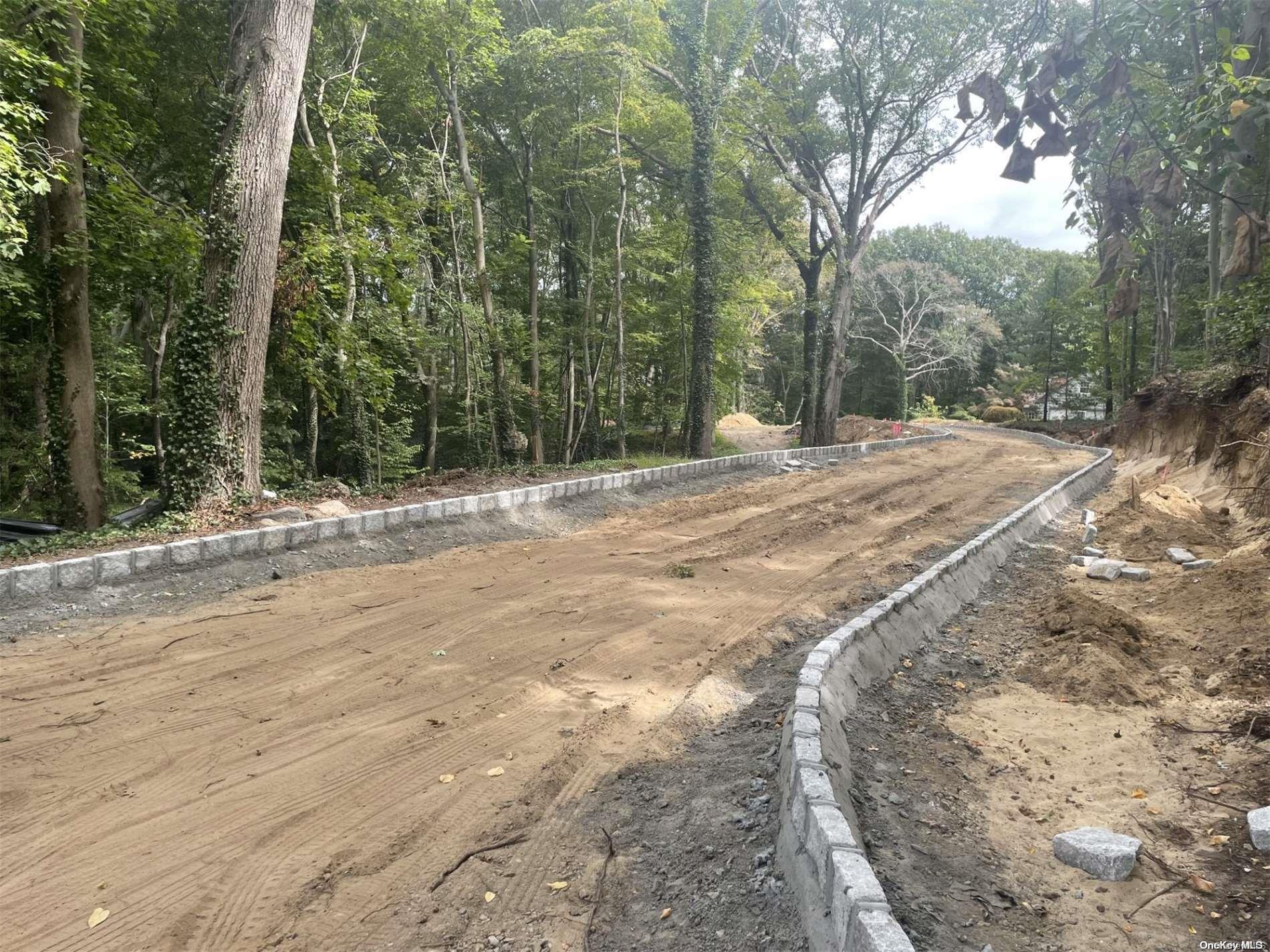 47 Laurel Lane Locust Valley, NY 11560 - Photo 24 of 39