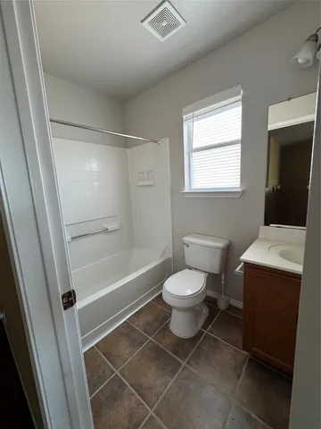 $2,175 | 104 Golden Gate Drive, Leander, TX 78641