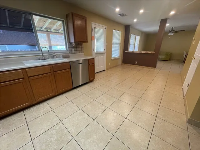 $2,175 | 104 Golden Gate Drive, Leander, TX 78641