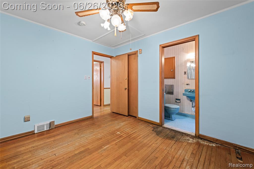 18645 Whitcomb Detroit, MI 48235 - Photo 12 of 23