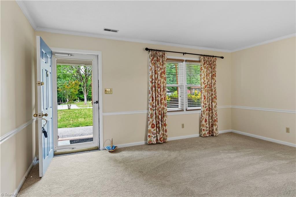 3511 Manoa Road Pfafftown, NC 27040 - Photo 8 of 38